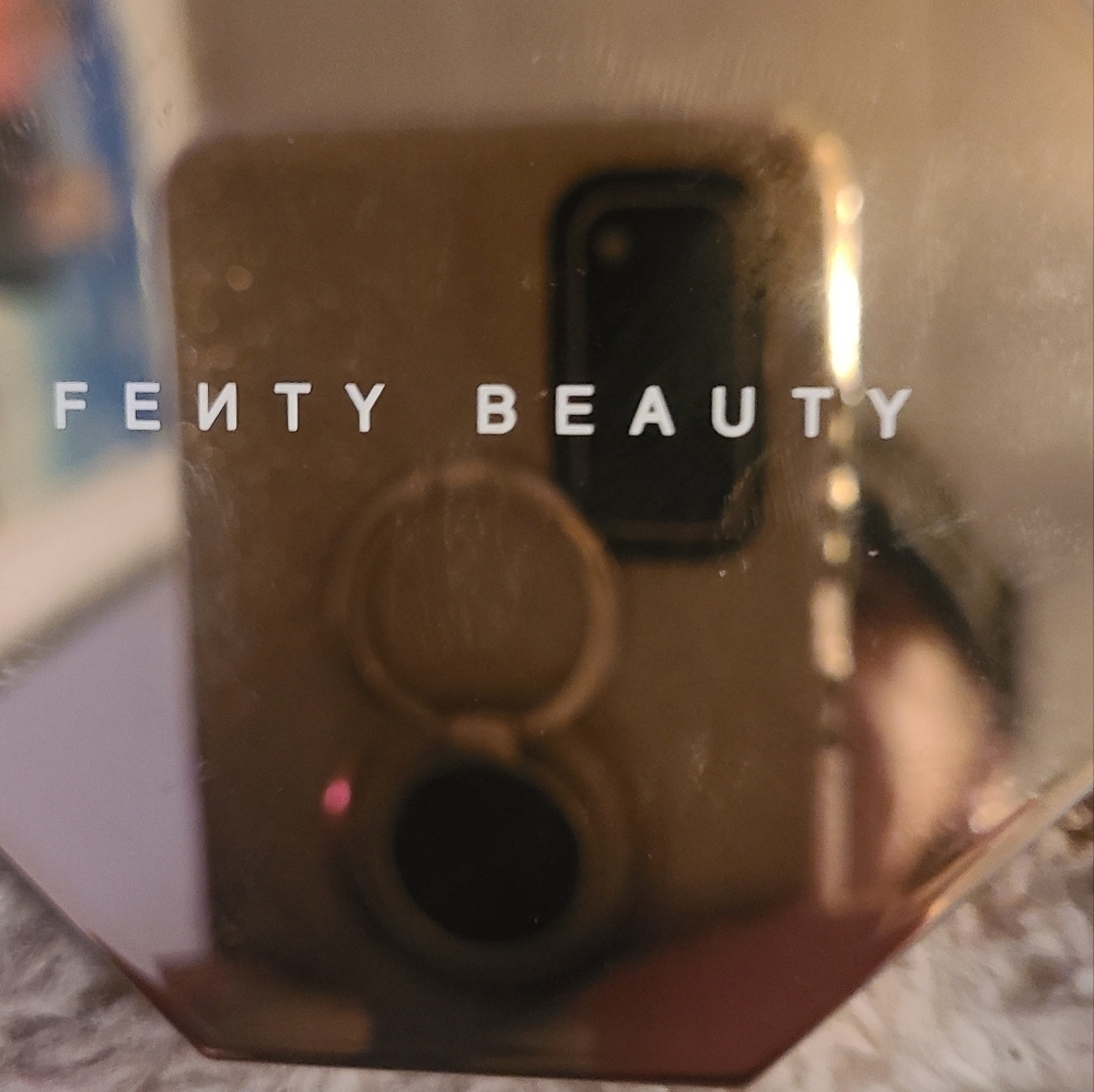 Fenty beauty bronzer NEW hp🔥🔥🔥🔥 - Picture 3 of 6